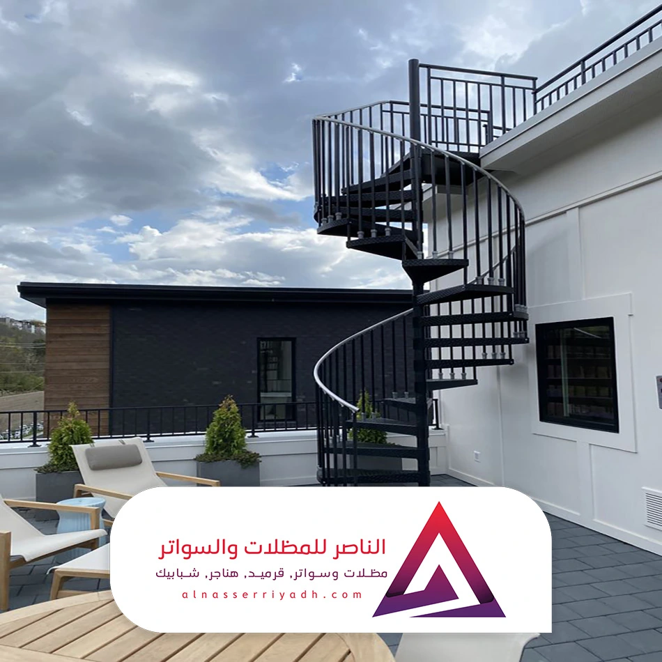 درج حديد خارجي دائري بالرياض